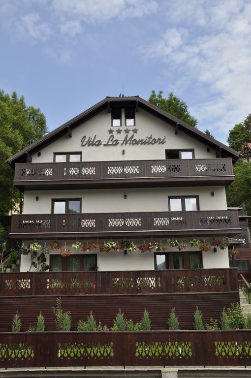 La Monitori Hotel Sinaia Quarto foto